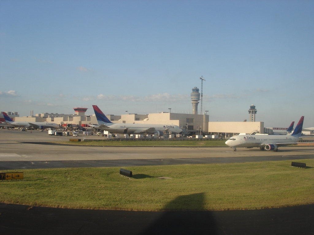 dsc021181gt-ӢGatwick.jpg