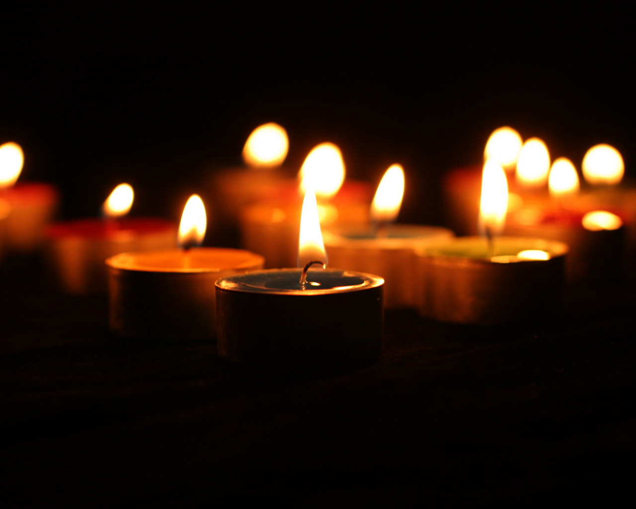 candle_wallpaper_candle_2020.jpg